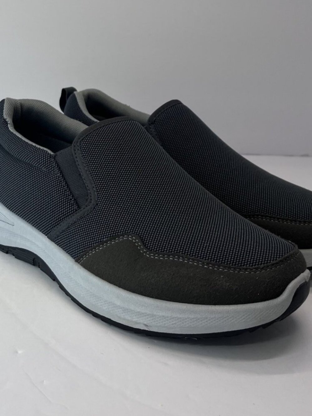 AMKCO Mens Slip On Shoes US 9 EU 42 Navy Mesh Comfort Loafer